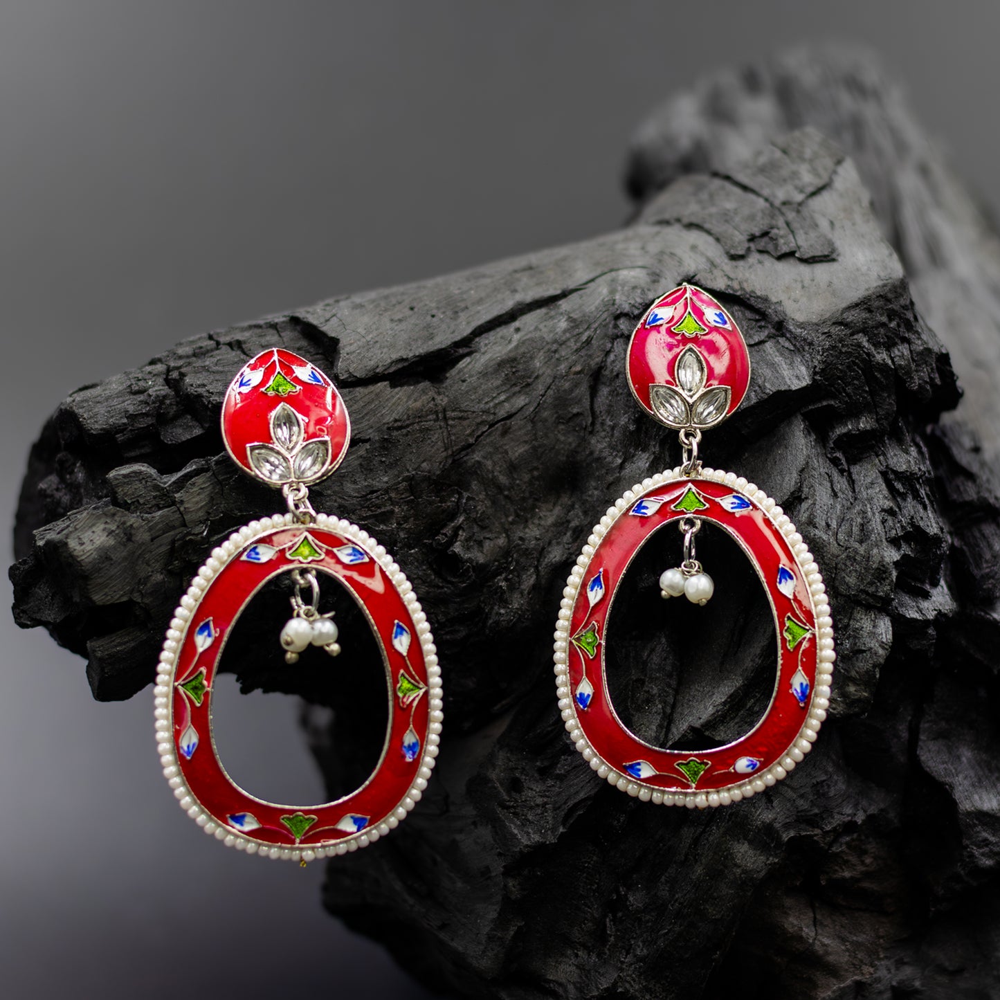 DIVAMAS red Meenakari oval drop earrings with hand-painted floral design, silver plating, and pearl bead_02