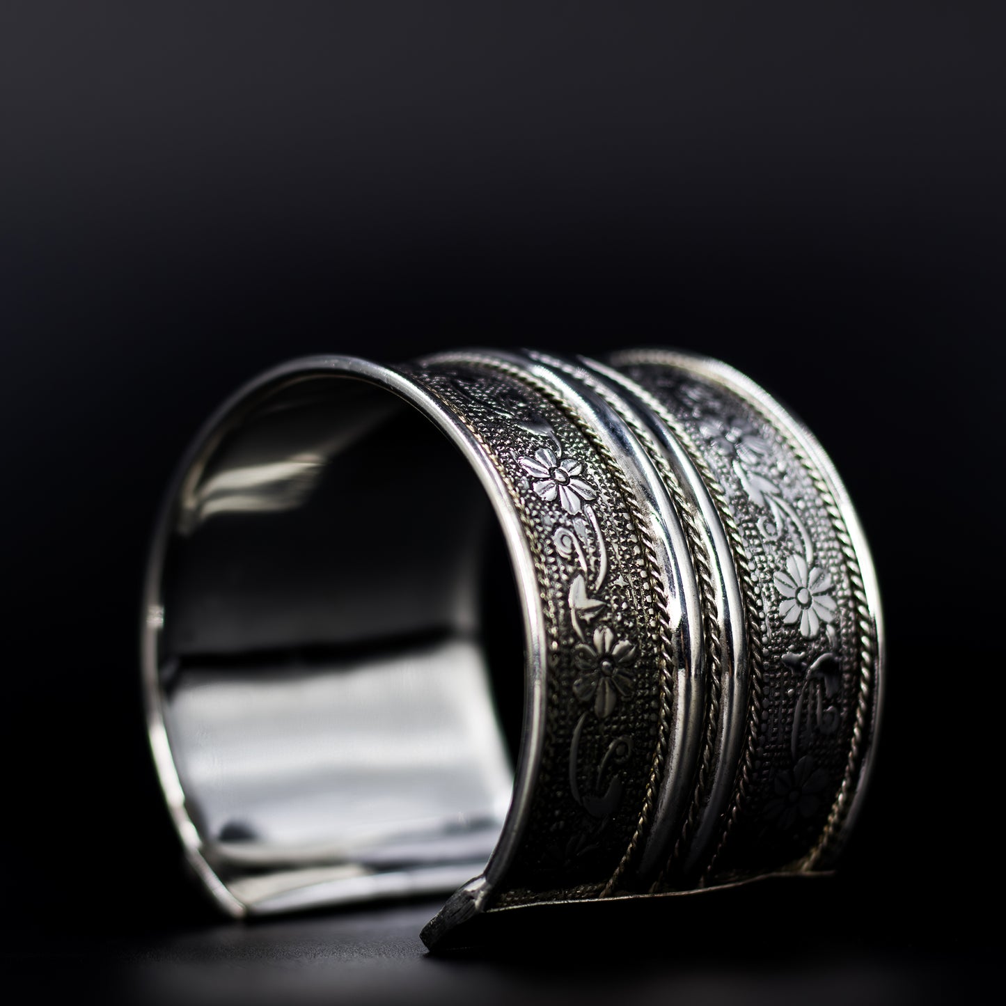 DIVAMAS silver-plated brass floral cuff bangle bracelet with engraved floral detailing, handcrafted statement jewelry for women_02