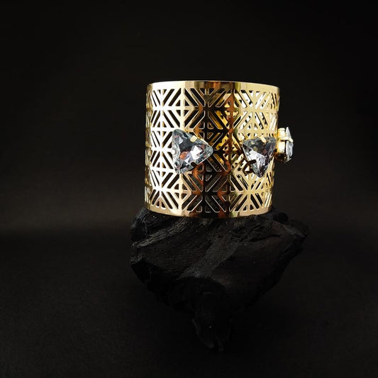 Sparkling Gold Cuff Bracelet – Bold & Stylish Arm Jewelry - DIVAMAS
