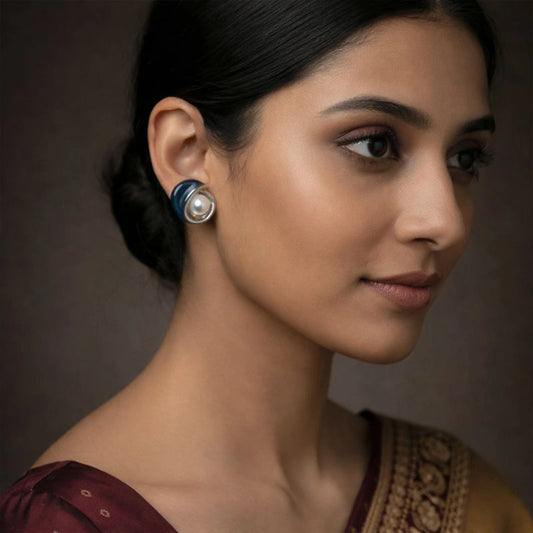 Modern swirl design pearl stud earrings for women