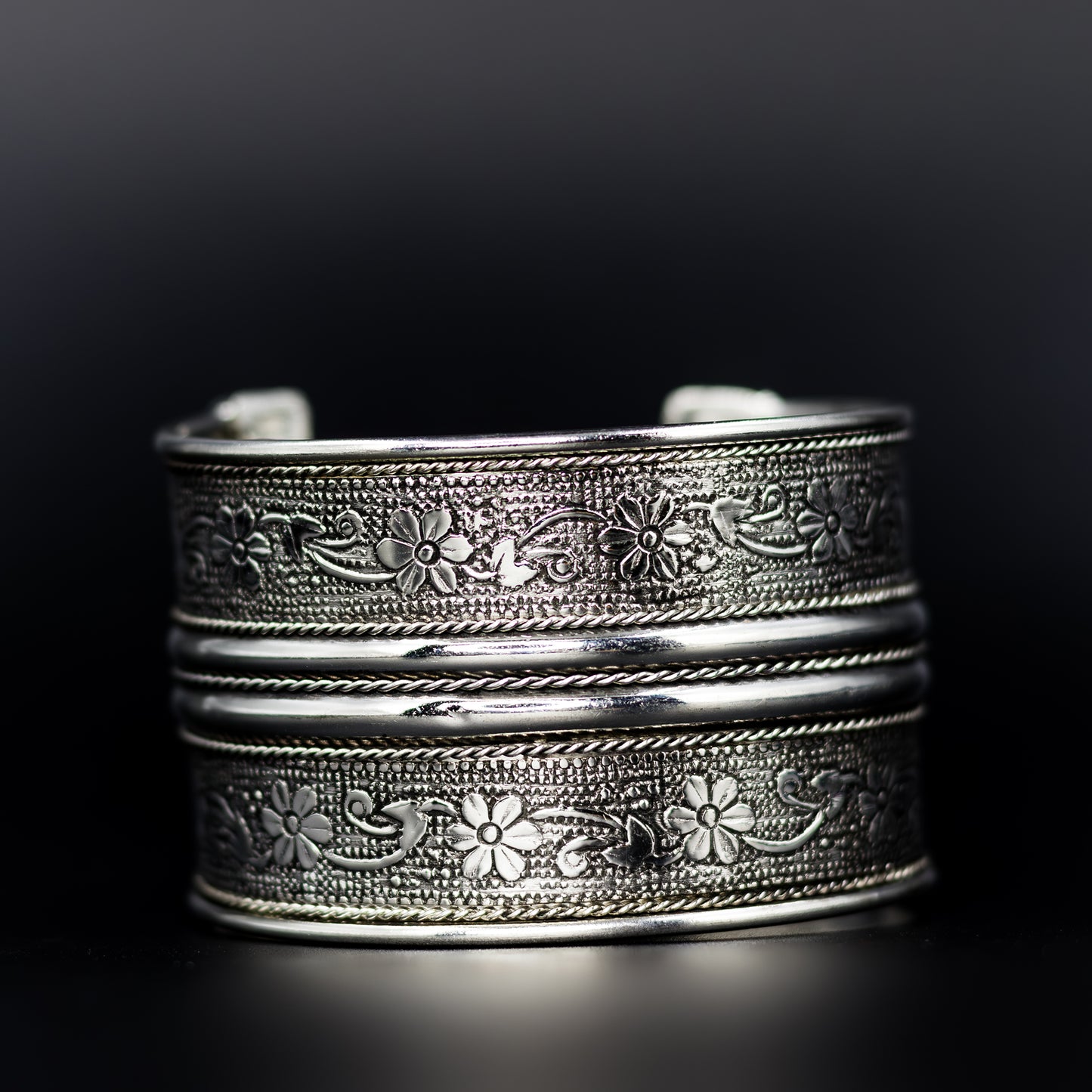 DIVAMAS silver-plated brass floral cuff bangle bracelet with engraved floral detailing, handcrafted statement jewelry for women_04

