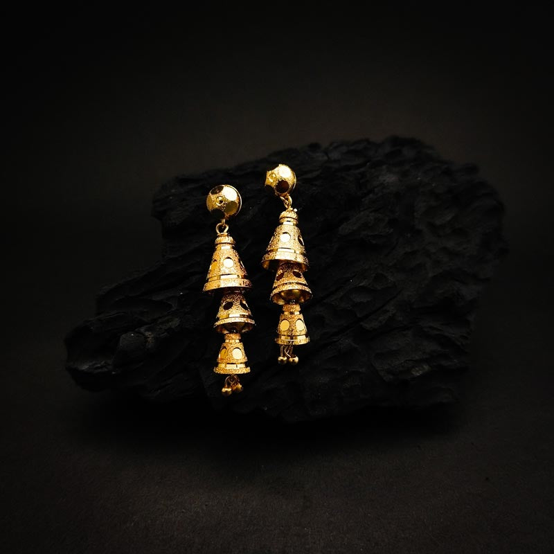 Jhumka Earrings: Golden Elegance, Timeless Style - DIVAMAS