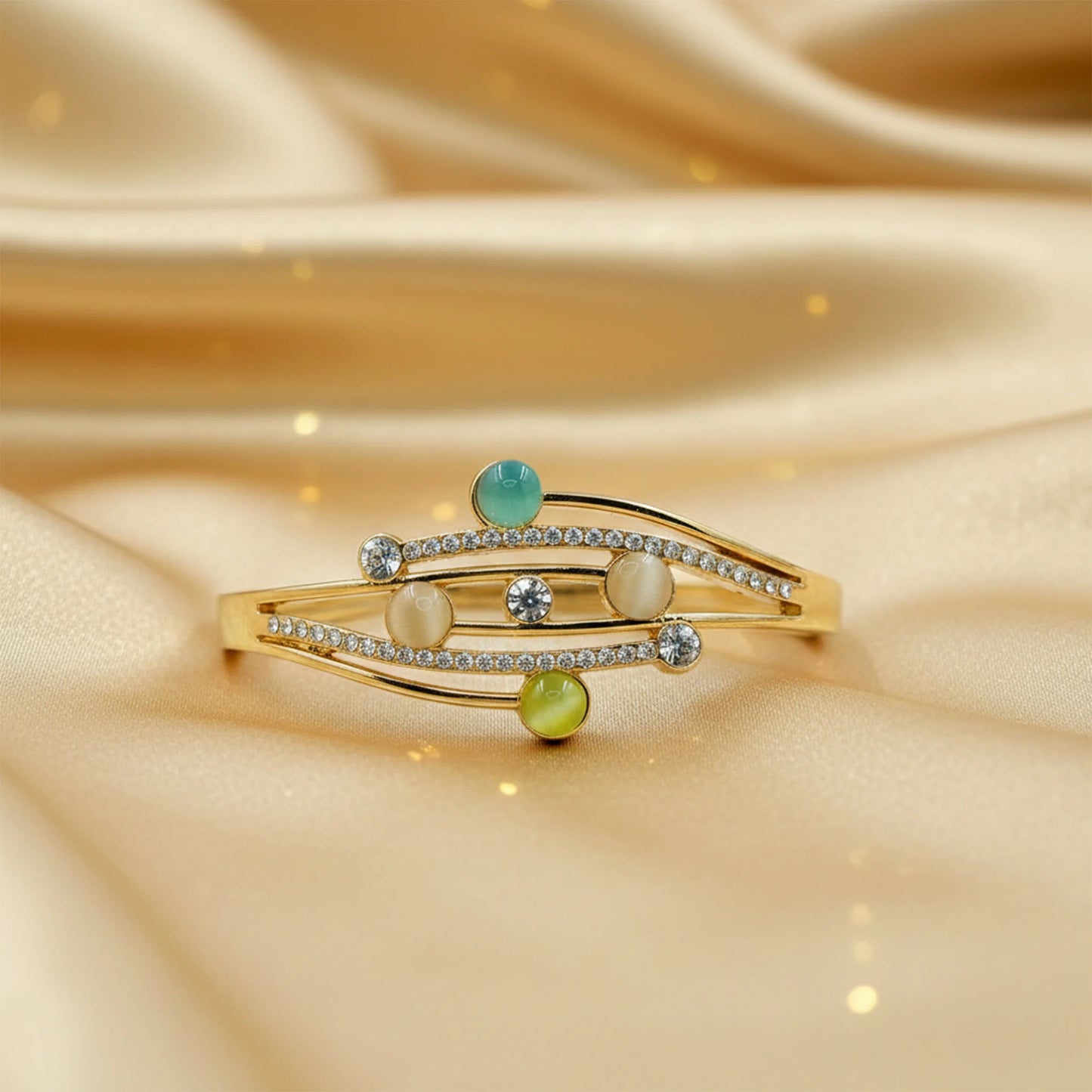 Elegant gold plated bracelet with crystal detailing