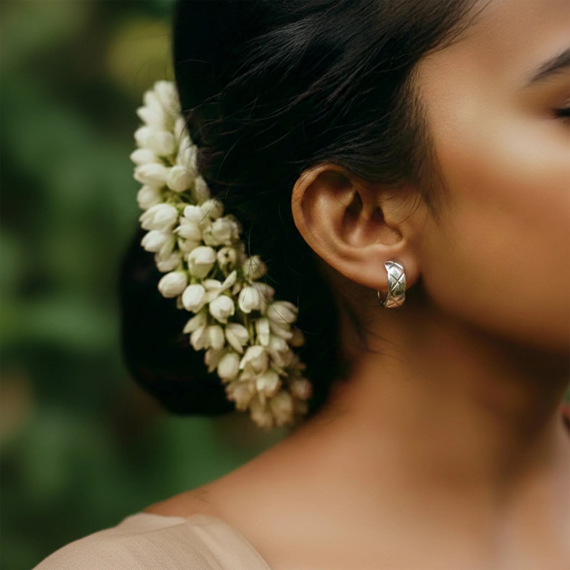 Party and office wear silver stud earrings_1