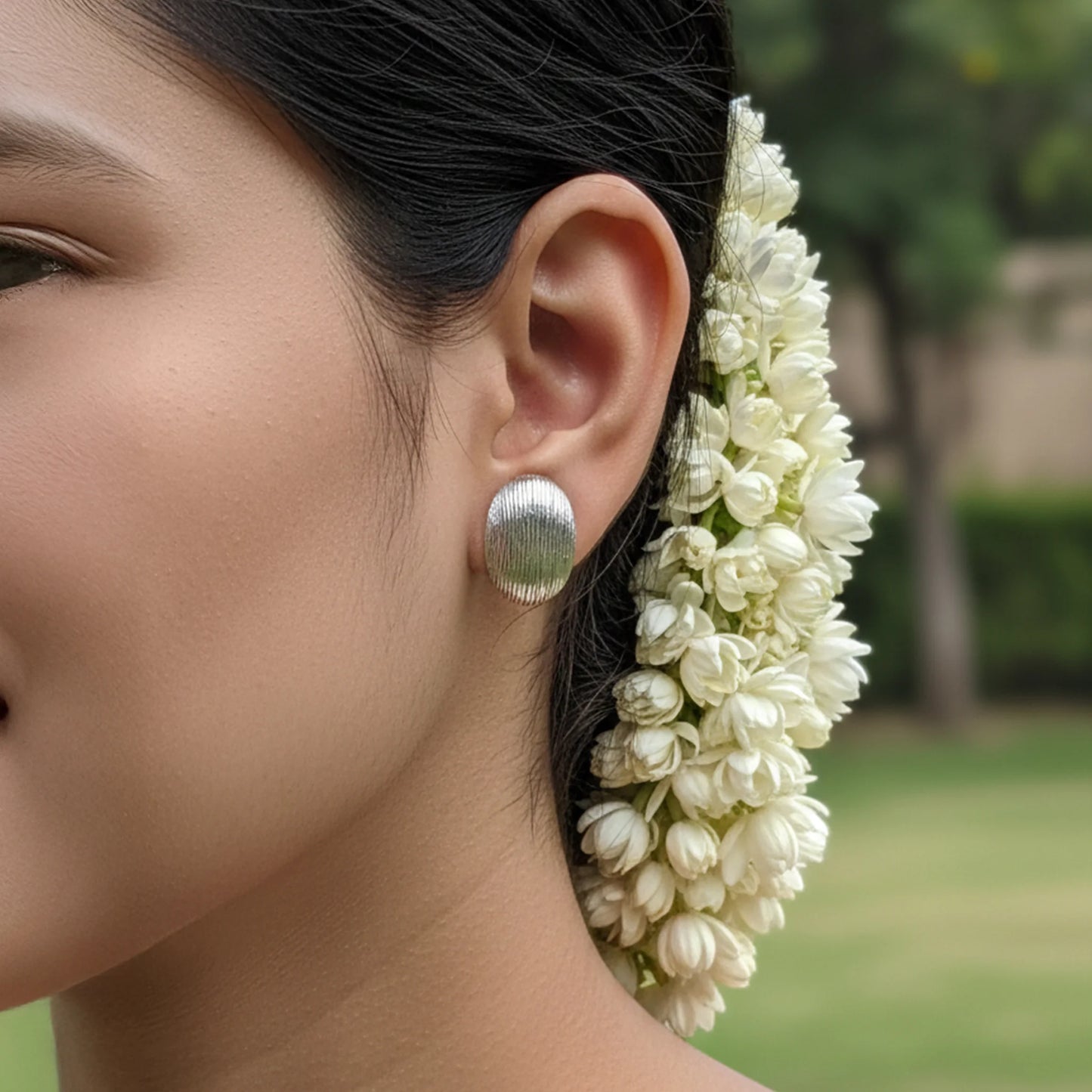 Stylish silver ear stud set for daily wear_1